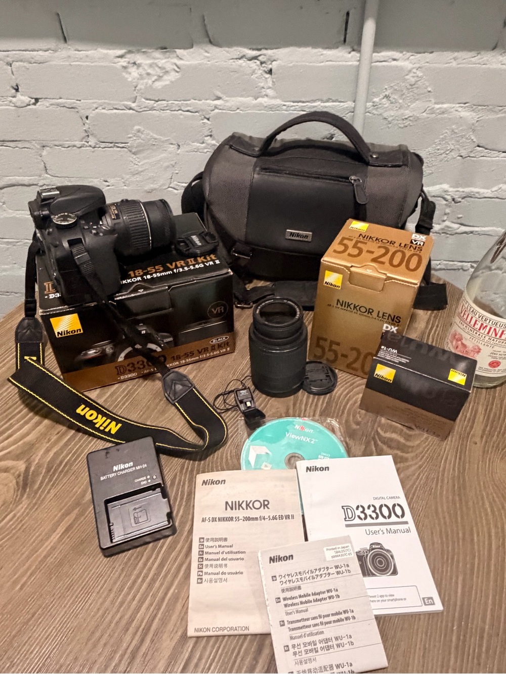 Nikon D3300 DSLR Bundle — 18-55mm + 55-200mm VR, WU-1a, Bag, Boxes — 4,627 Shots